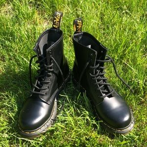 Dr. Marten 1460 Womens US Size 5